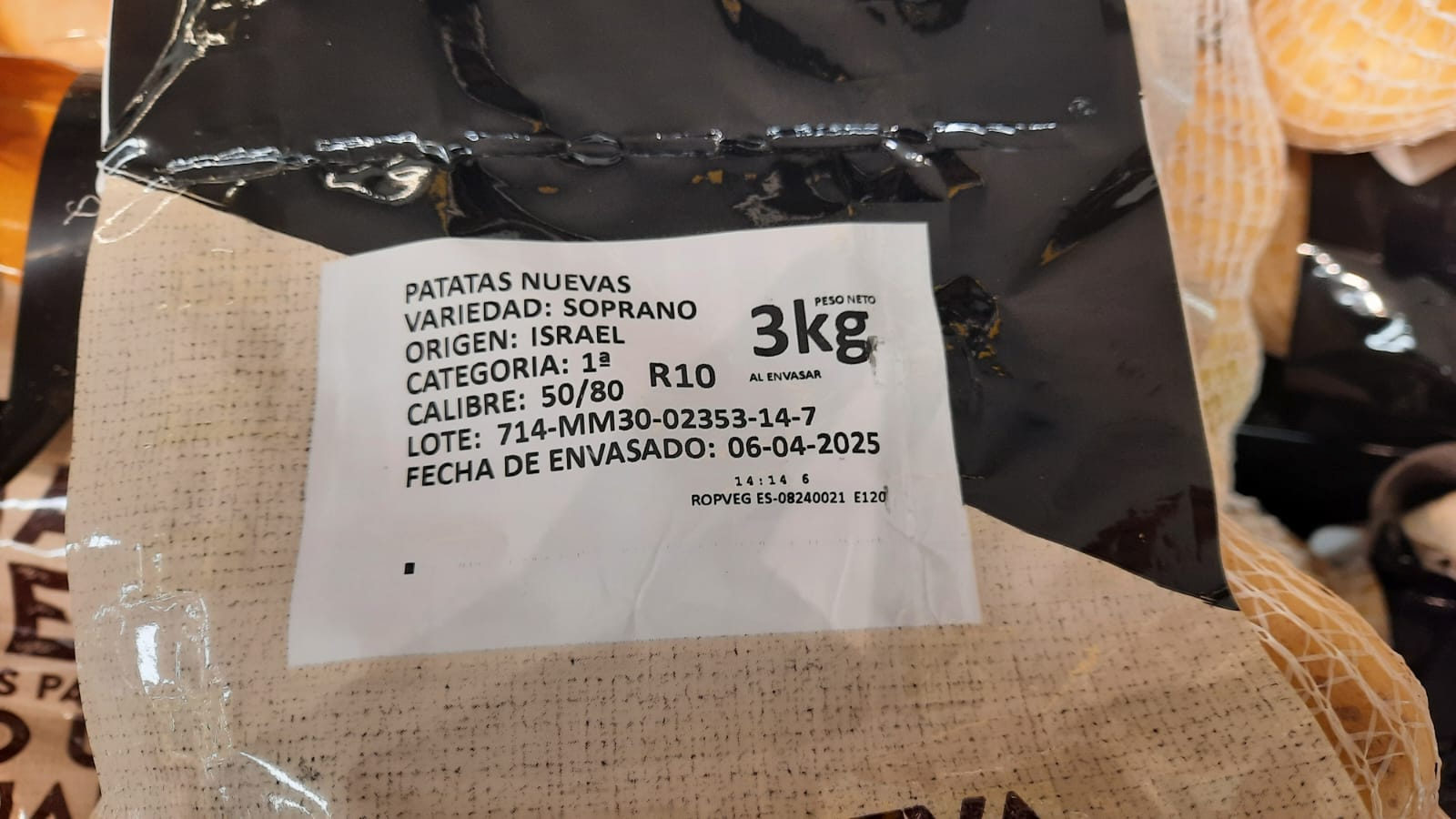 Tortilla de patatas con sabor a Oriente Medio: las grandes cadenas dan la espalda a los productores españoles