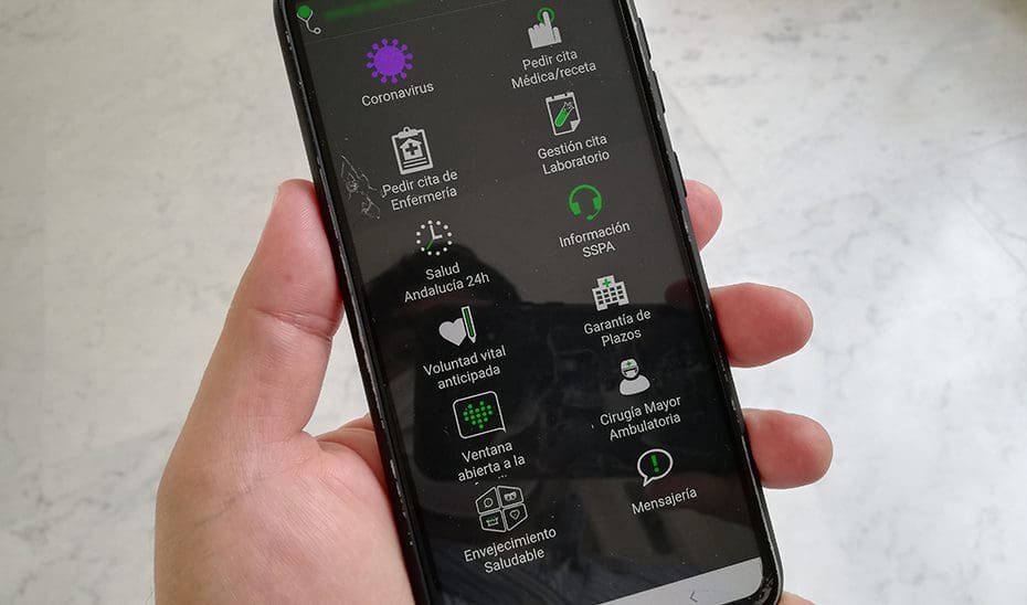 El Servicio Andaluz de Salud detiene el servicio de petición de cita para la tercera dosis por un fallo informático