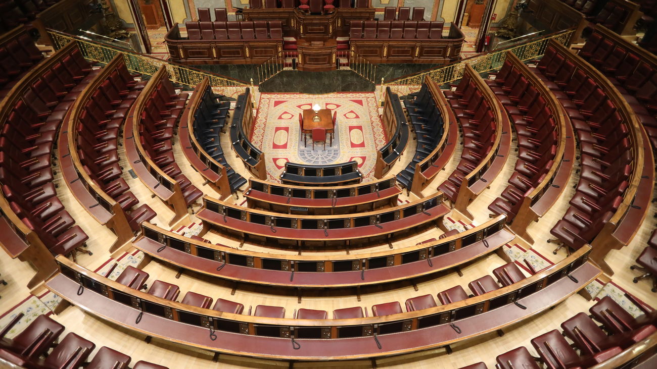 Piden ante la Mesa del Congreso el reconocimiento de honores militares para mandos republicanos