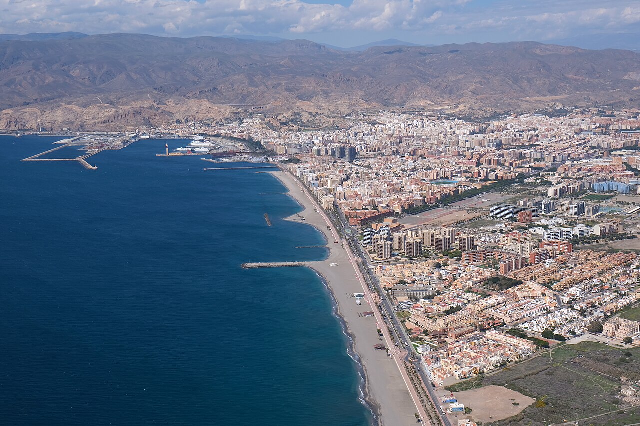 Almería y la vivienda: datos para un estudio de necesidad