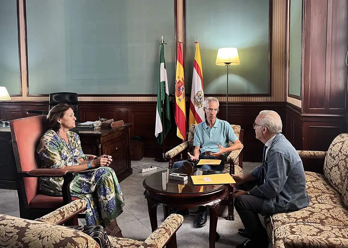 El Ayuntamiento de Utrera denuncia que el anterior equipo de gobierno dejó de pagar incluso los cursos del Aula de la Experiencia