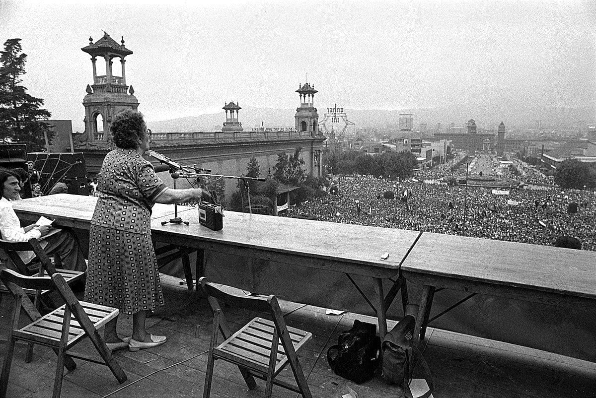 150.000 personas se dieron cita en Montjuic en 1977 para escuchar a Federica Montseny