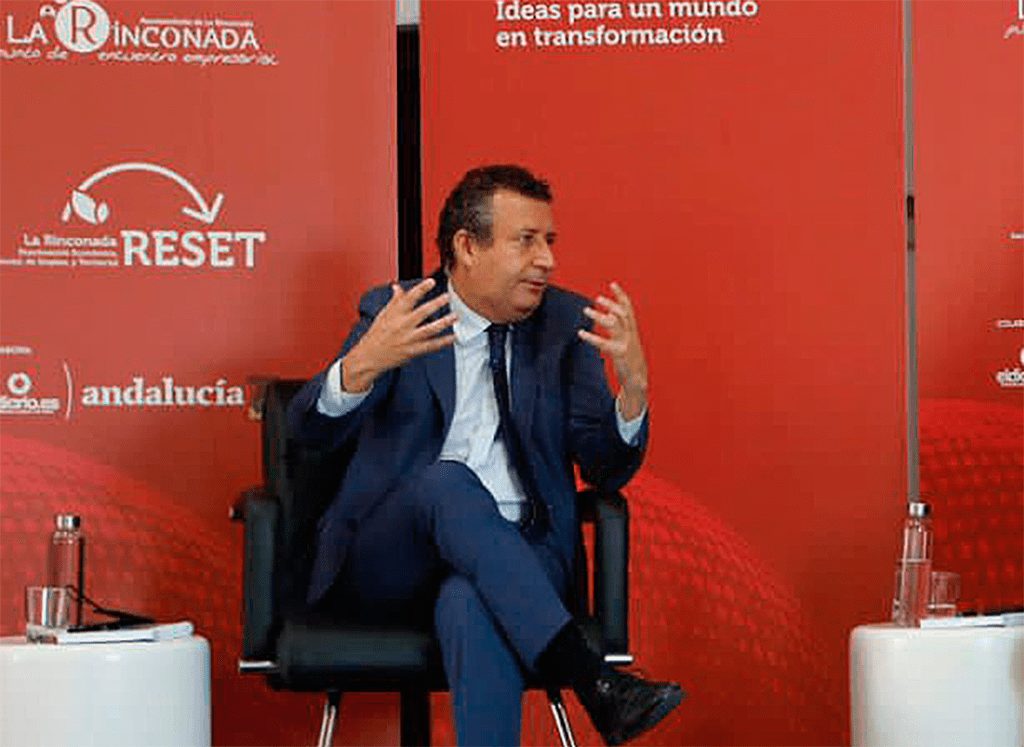 Javier Fernández durante un acto