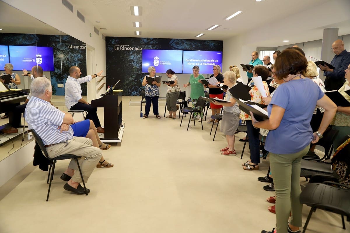 La coral Nuestra Señora de las Nieves de La Rinconada crea una escuela de música