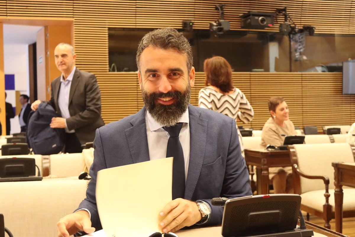 Mayoral (PSOE) critica el «estado de abandono» que sufre Córdoba en materia cultural, a causa del PP