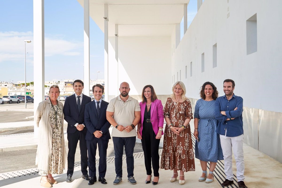 La Junta y el Ayuntamiento de El Puerto de Santa María ponen en servicio el nuevo intercambiador de transportes de la localidad