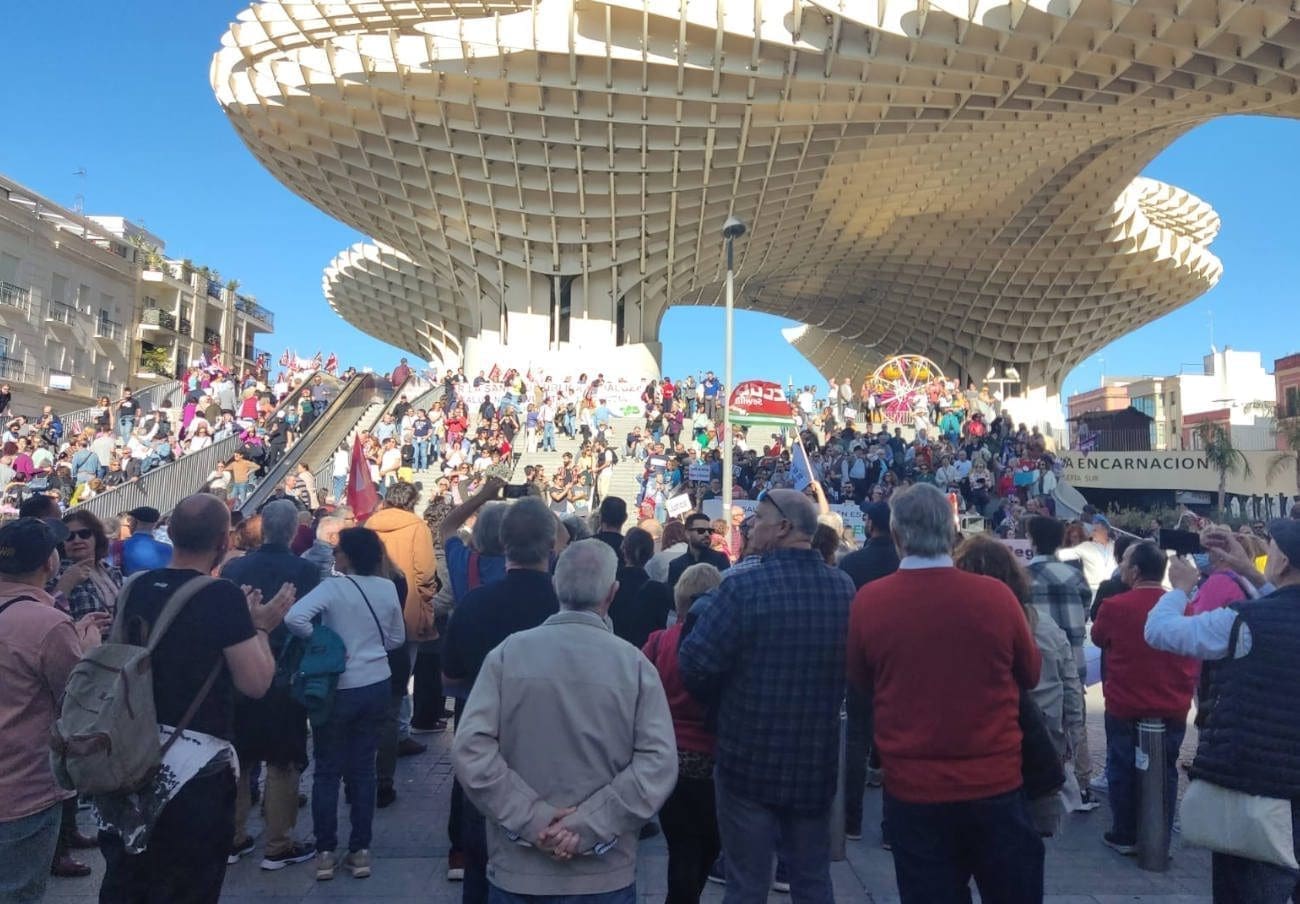 FACUA apoya las reivindicaciones de Marea Blanca planteadas en su reunión con la Junta