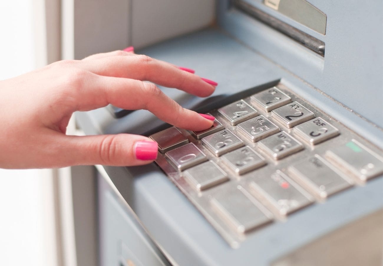 FACUA critica que la Junta de Andalucía financie la actividad de los bancos en el ámbito rural
