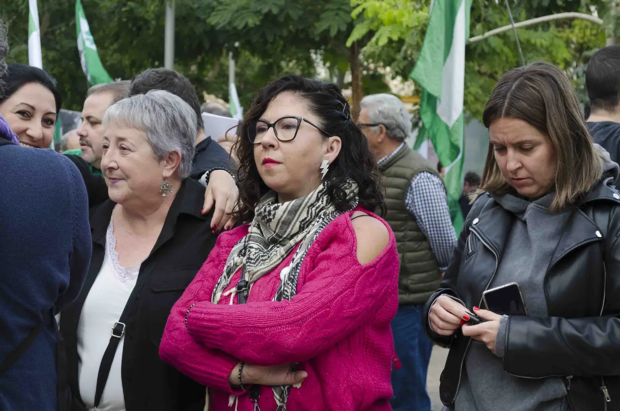 Podemos urge a Gobierno y Junta una «rectificación» para que los andaluces no se queden sin bono de transporte