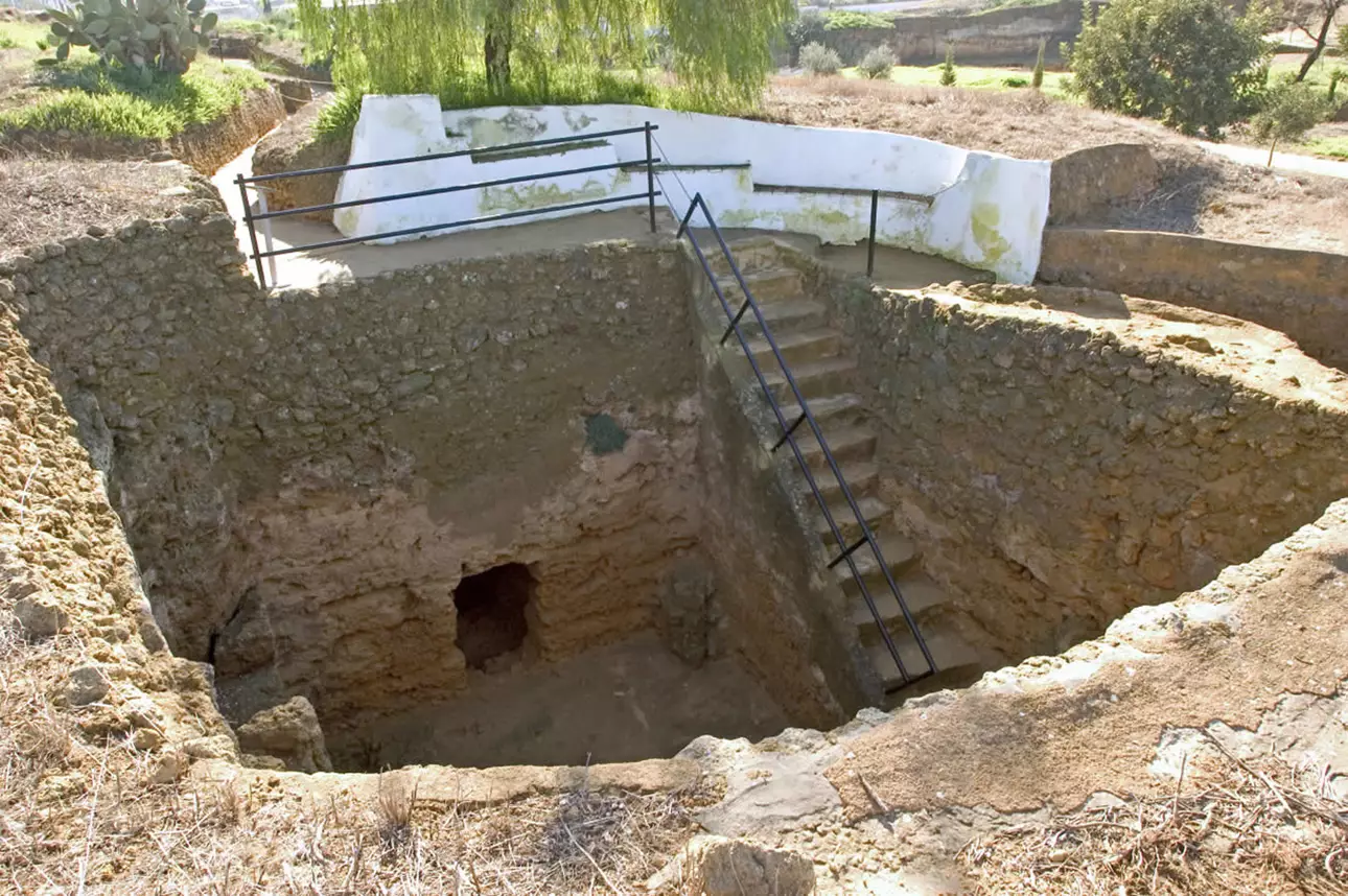 Un vídeo recrea la tumba de Postumio de la necrópolis romana de Carmona