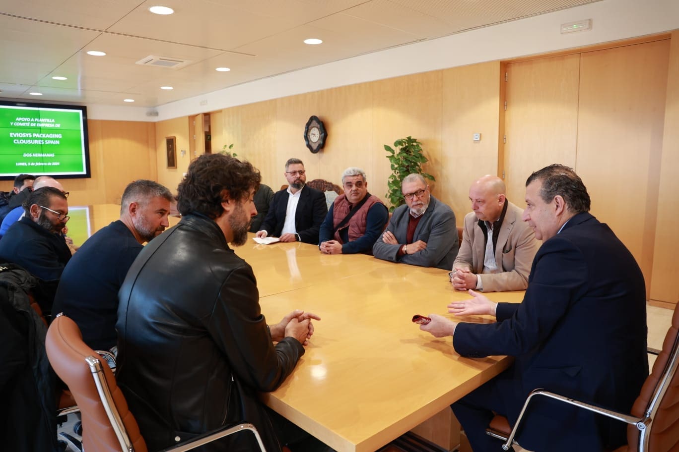 Apoyo unánime de la Diputación a la plantilla de la empresa Eviosys de Dos Hermanas afectada por un ERE