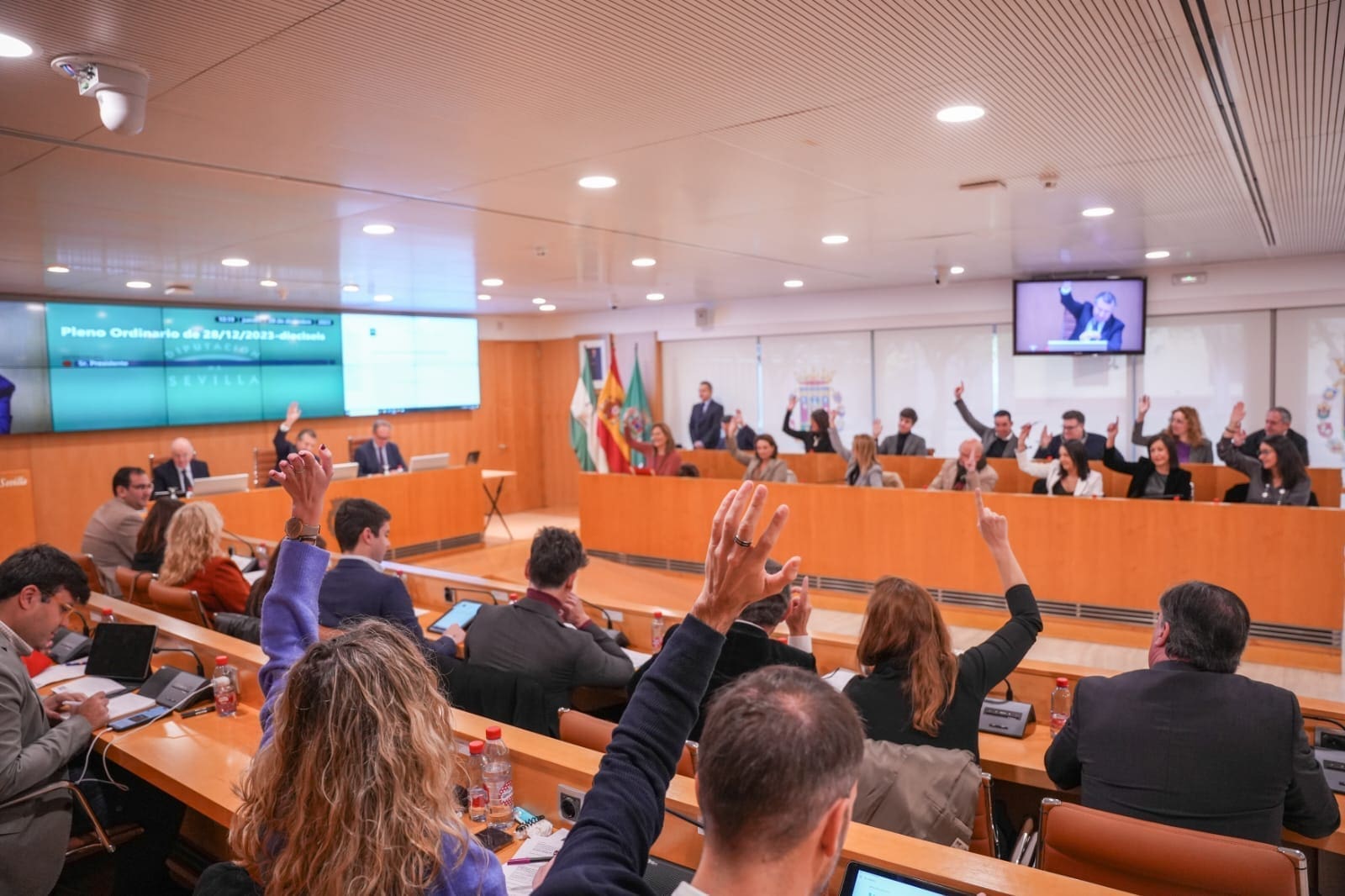 Aprobación del Presupuesto General para 2024 de la Diputación con enmiendas de otros grupos políticos