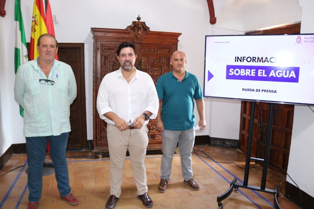 Sigue la turbidez del agua en Lora del Río