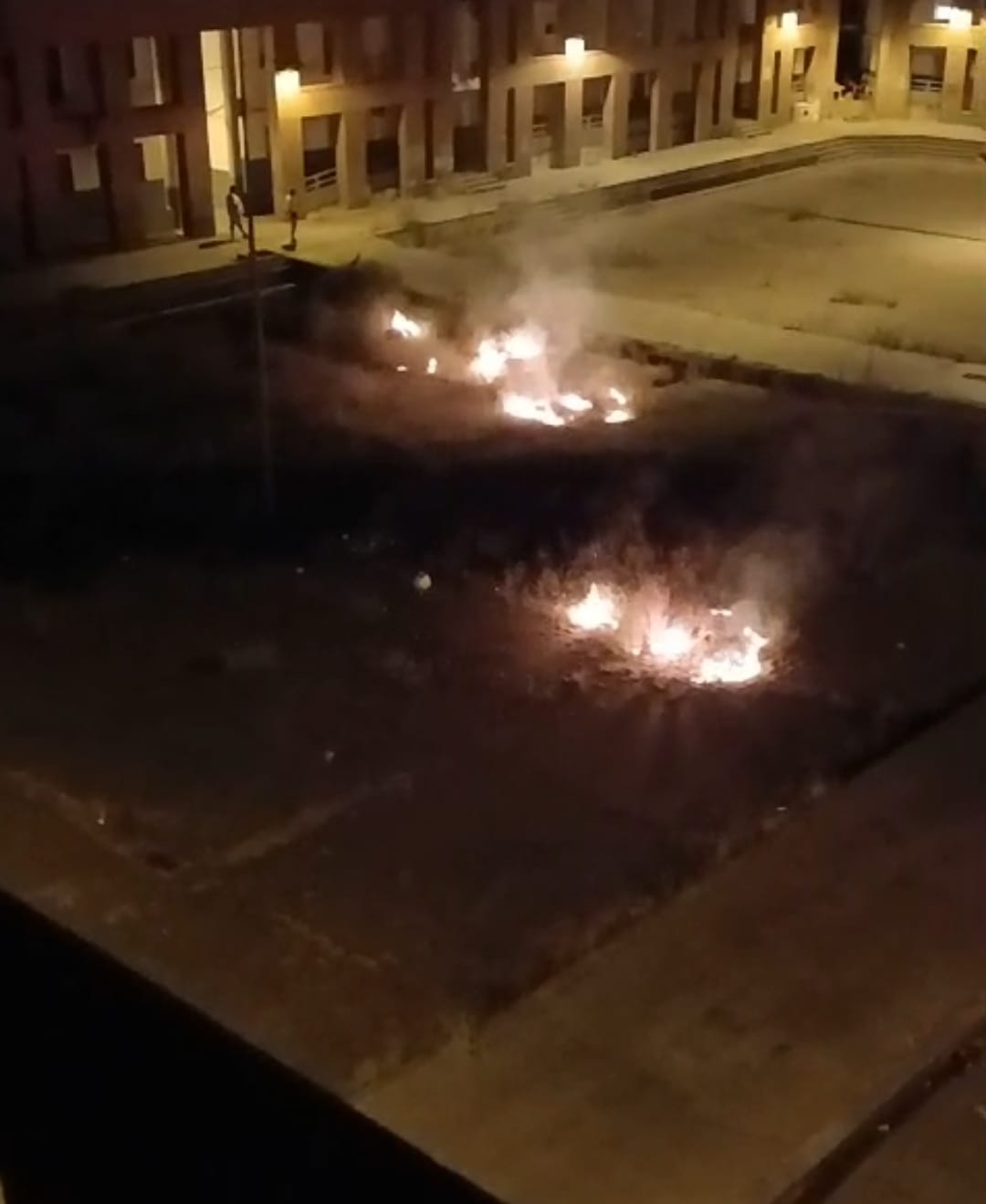 Hacemos Córdoba alerta del riesgo real de incendios en barrios como Moreras tras años sin limpieza ni medidas de prevención