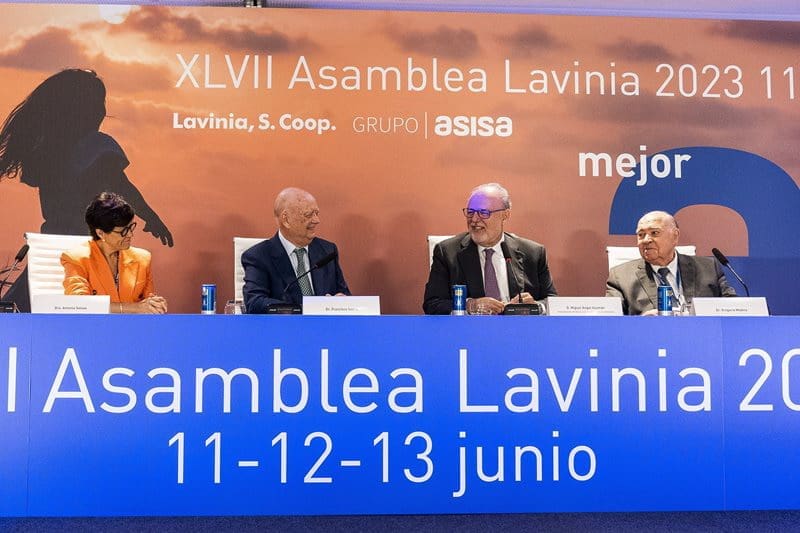 Asamblea cooperativa médica Lavinia