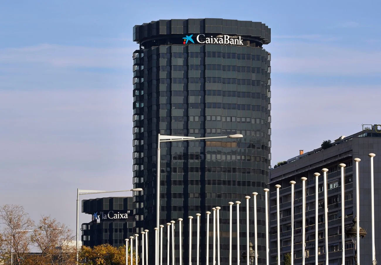 Protección de Datos multa a CaixaBank con 5 millones por mostrar a terceros datos de transferencias de clientes