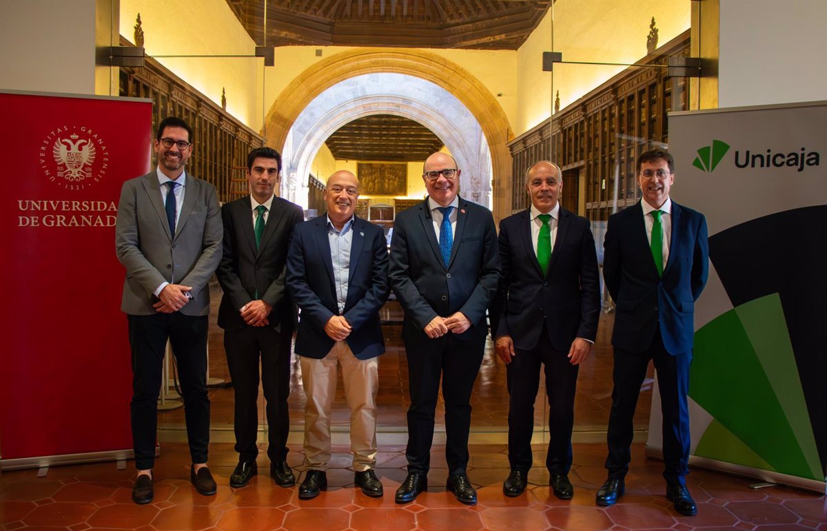 Unicaja renueva su acuerdo con la Universidad de Granada para facilitar el pago de la matrícula a los alumnos