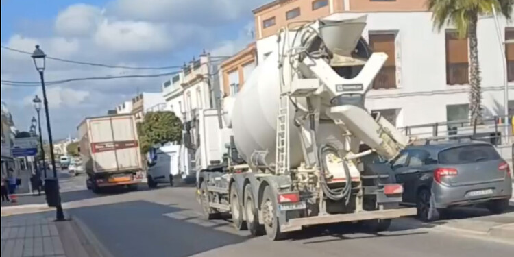 Guillena: protesta vecinal para exigir soluciones a la travesía del municipio