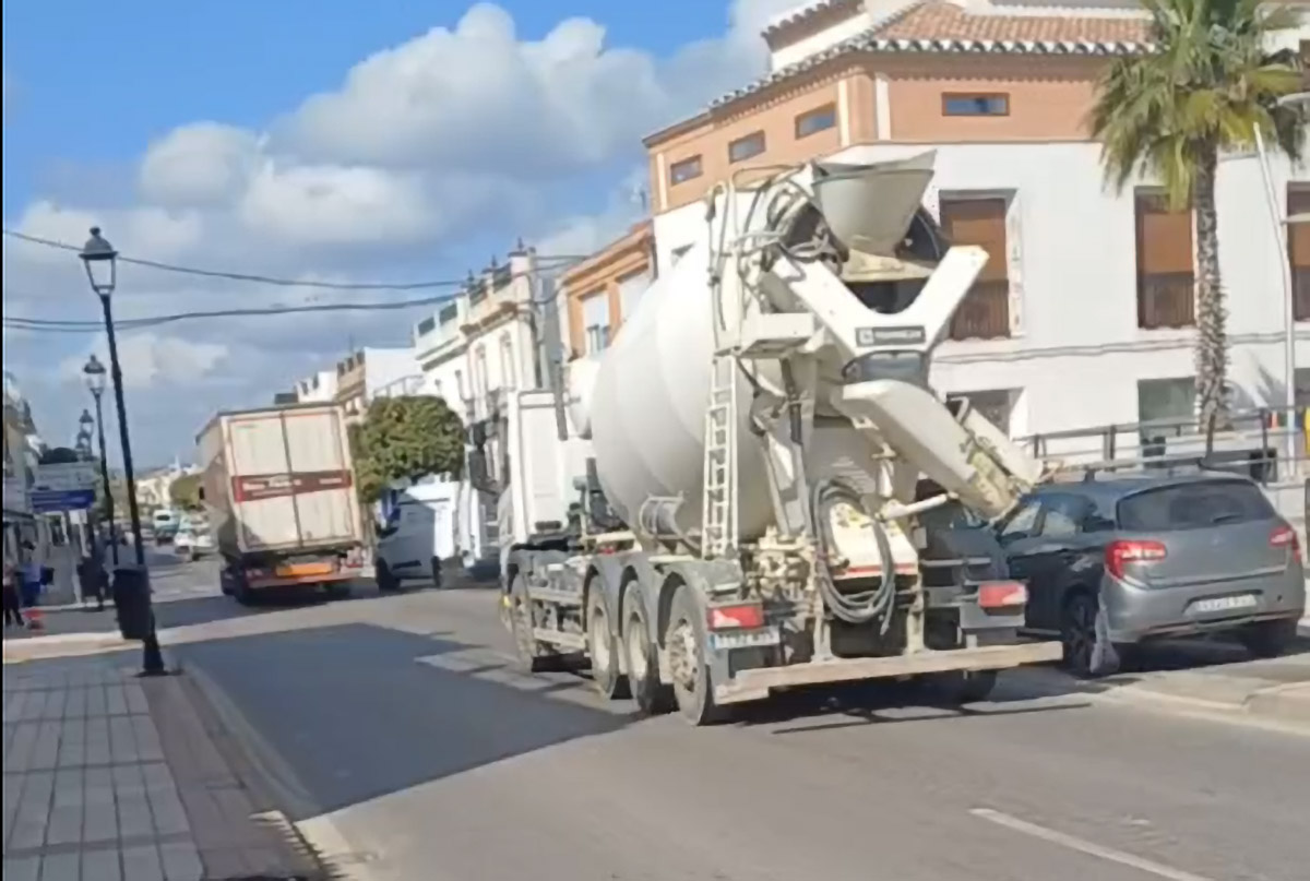 Guillena: protesta vecinal para exigir soluciones a la travesía del municipio