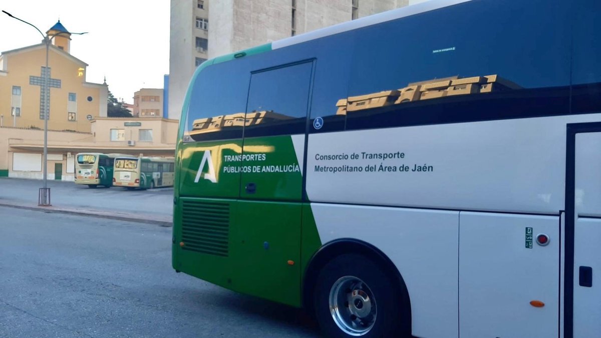 jaén. la junta reforzará el servicio matinal de autobús metropolitano con motivo de la feria de martos