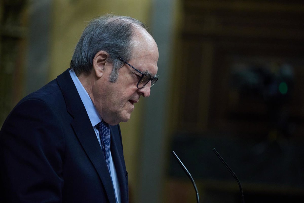 el defensor del pueblo insta a "mejorar y reforzar" las medidas de prevención y coordinación contra los incendios