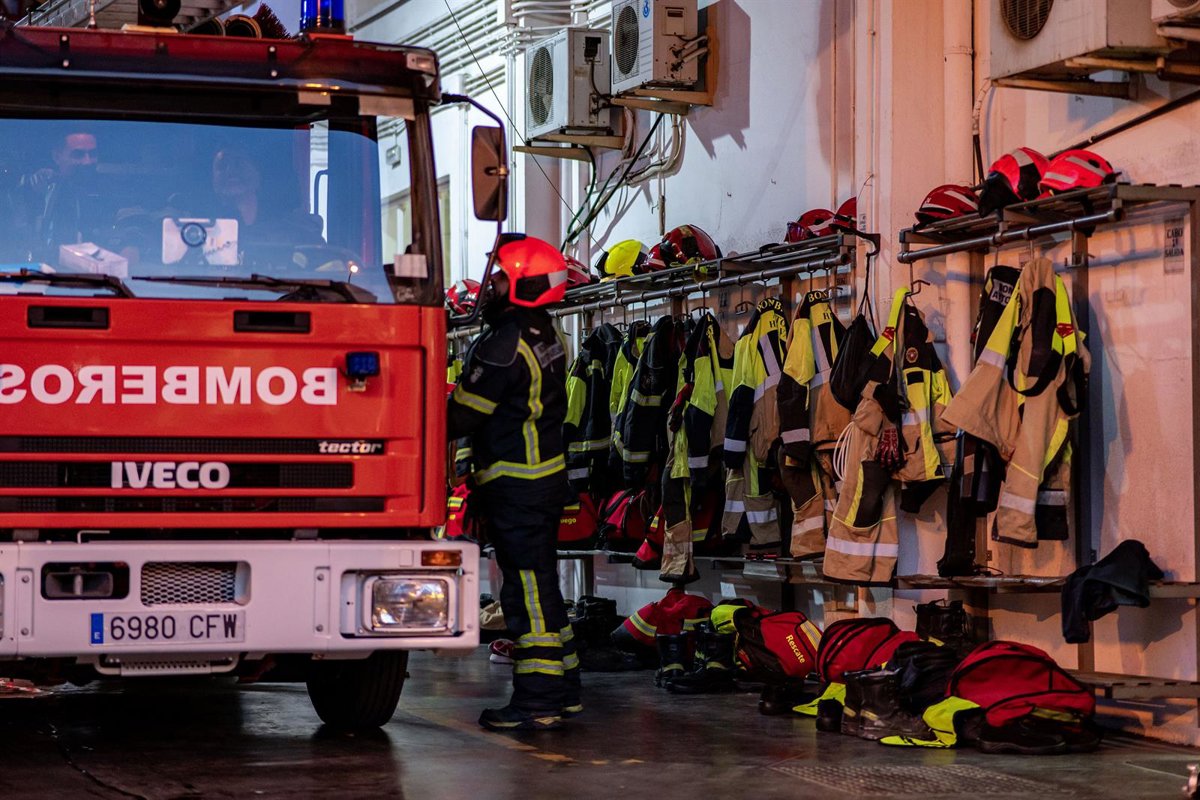 huelva. investigan un perfil "falso" de redes que "difunde falsedades en nombre del colectivo de bomberos" de huelva