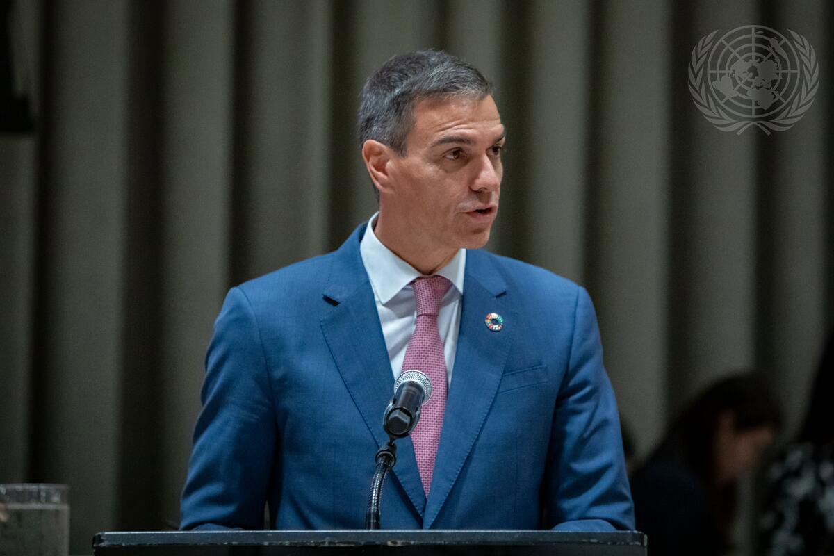 sánchez defiende la migración como solución al "invierno demográfico" frente al plan de feijóo