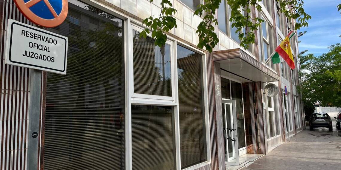 málaga. hombre muerto tras dispararse durante desahucio en torremolinos no había pedido asistencia en servicios sociales