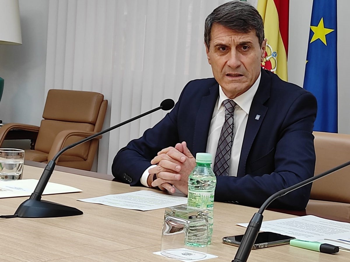 jaén. sucesos. fernández pide "máxima prudencia" en el caso de las dos menores e incide en que no hay terceras personas