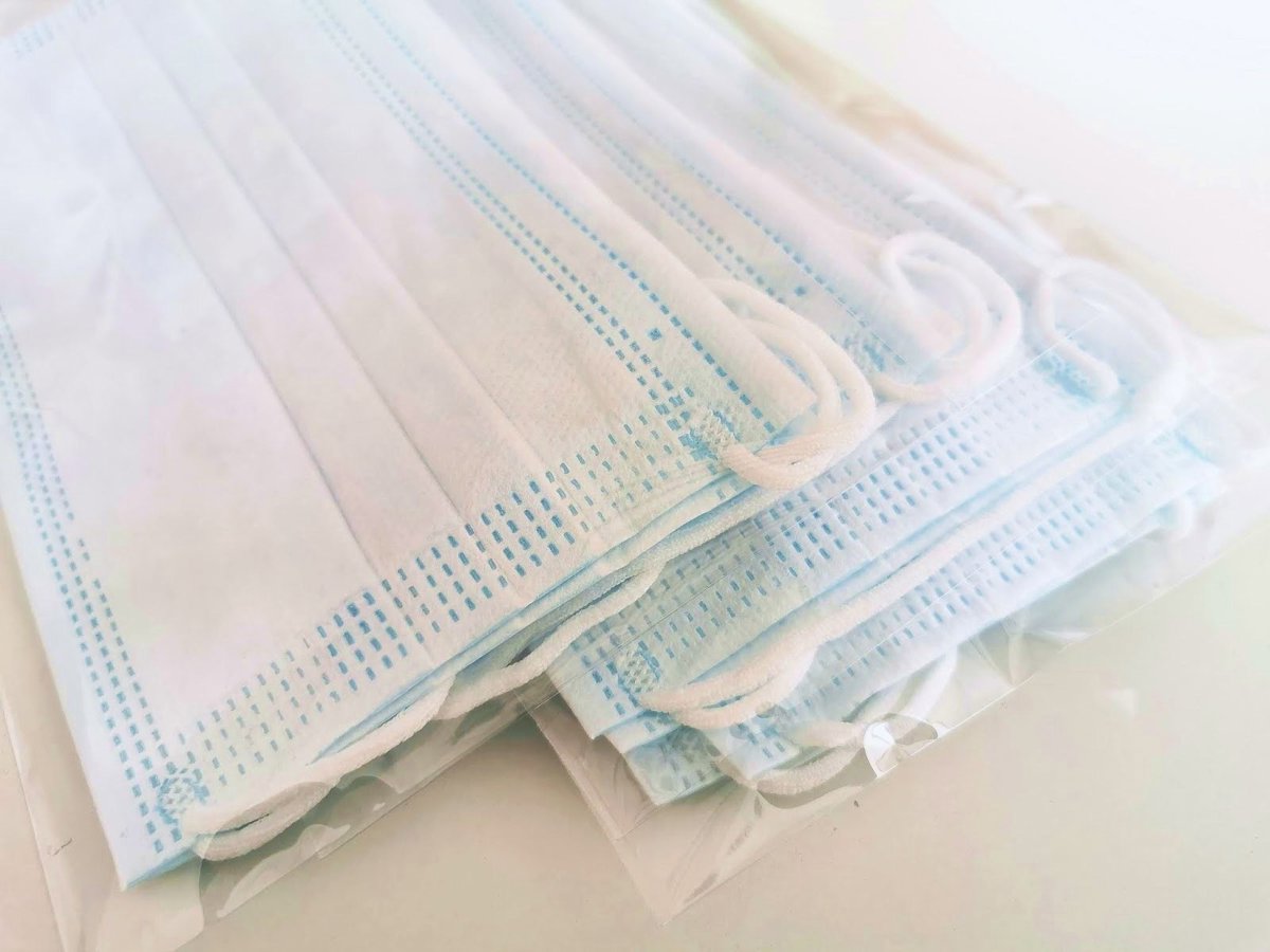 málaga. la mascarilla es obligatoria desde este lunes en todos los centros del hospital regional de málaga