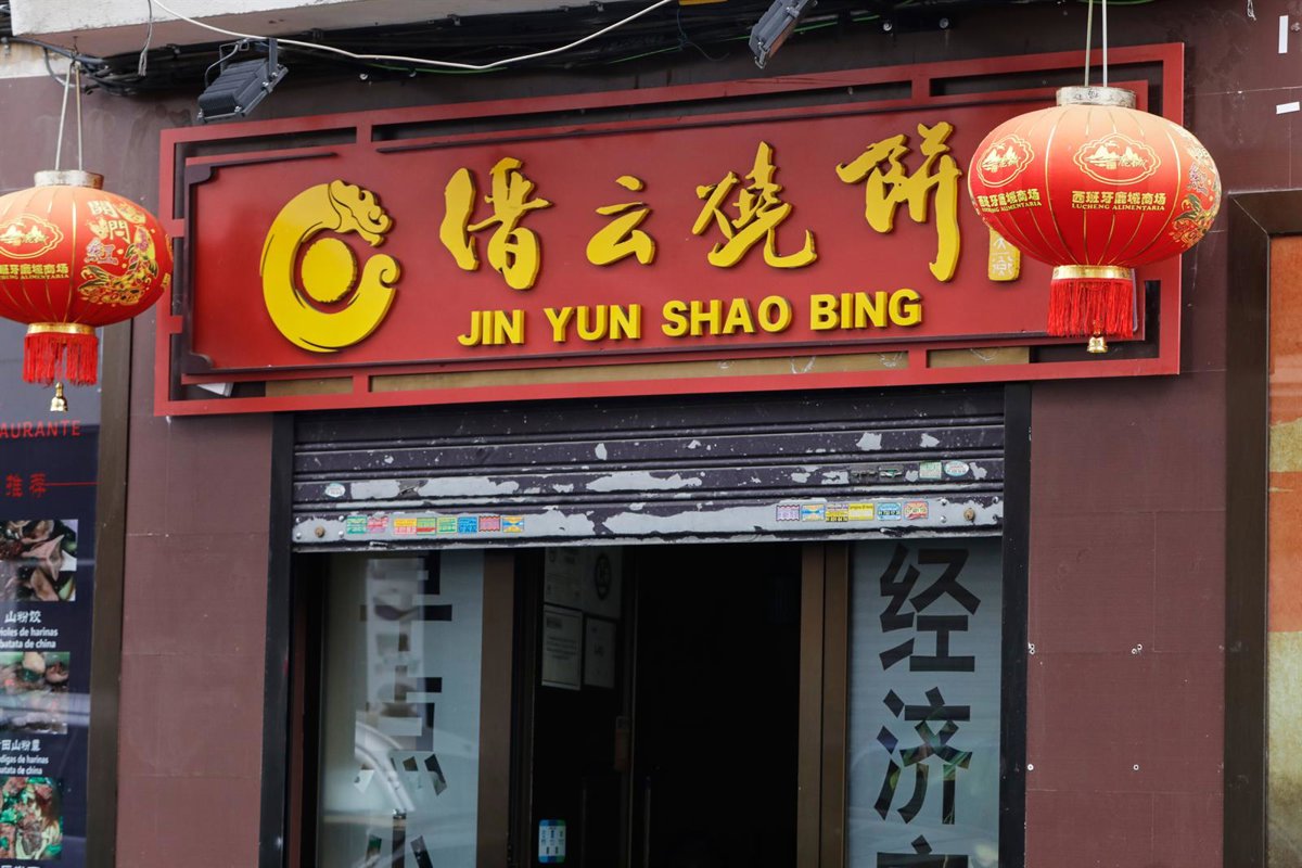 agresiones, burlas y acoso por parte de niños, la discriminación que sufre la comunidad china en españa, según accem