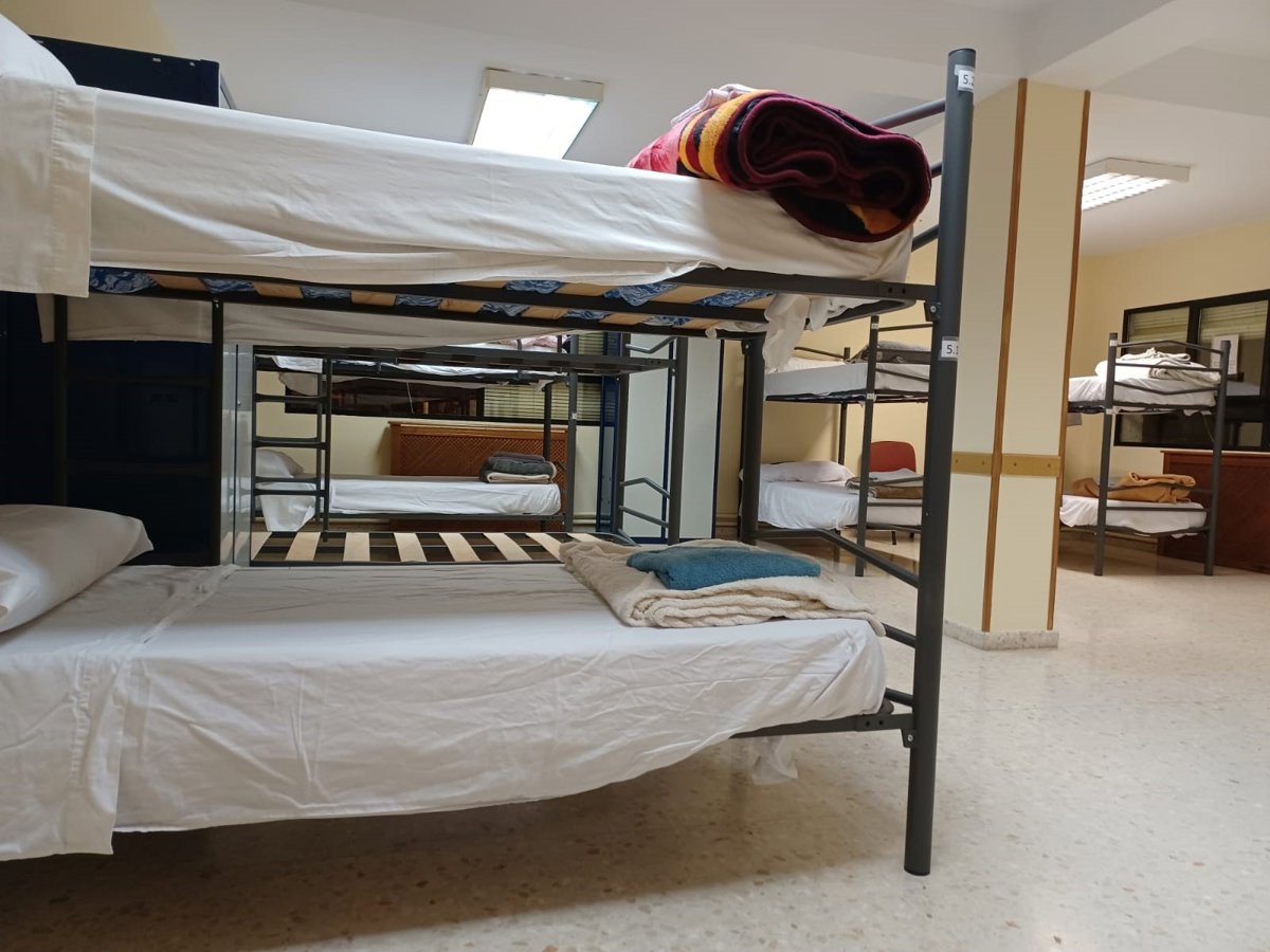 jaén. cierra el albergue temporero de alcaudete y la media de ocupación de los 13 operativos en la provincia es del 52%