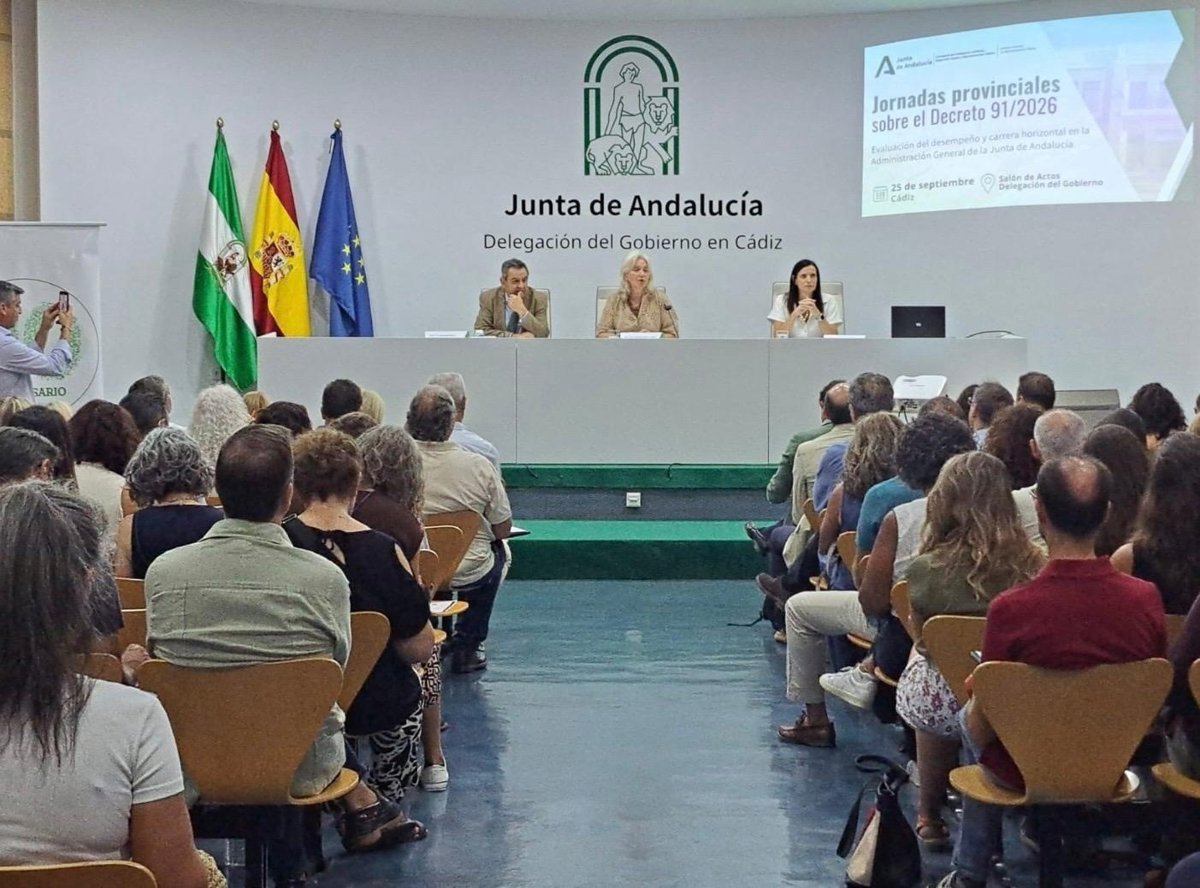 Colombo destaca que Andalucía avanza hacia una Administración Pública «más digital, pero también más humana»