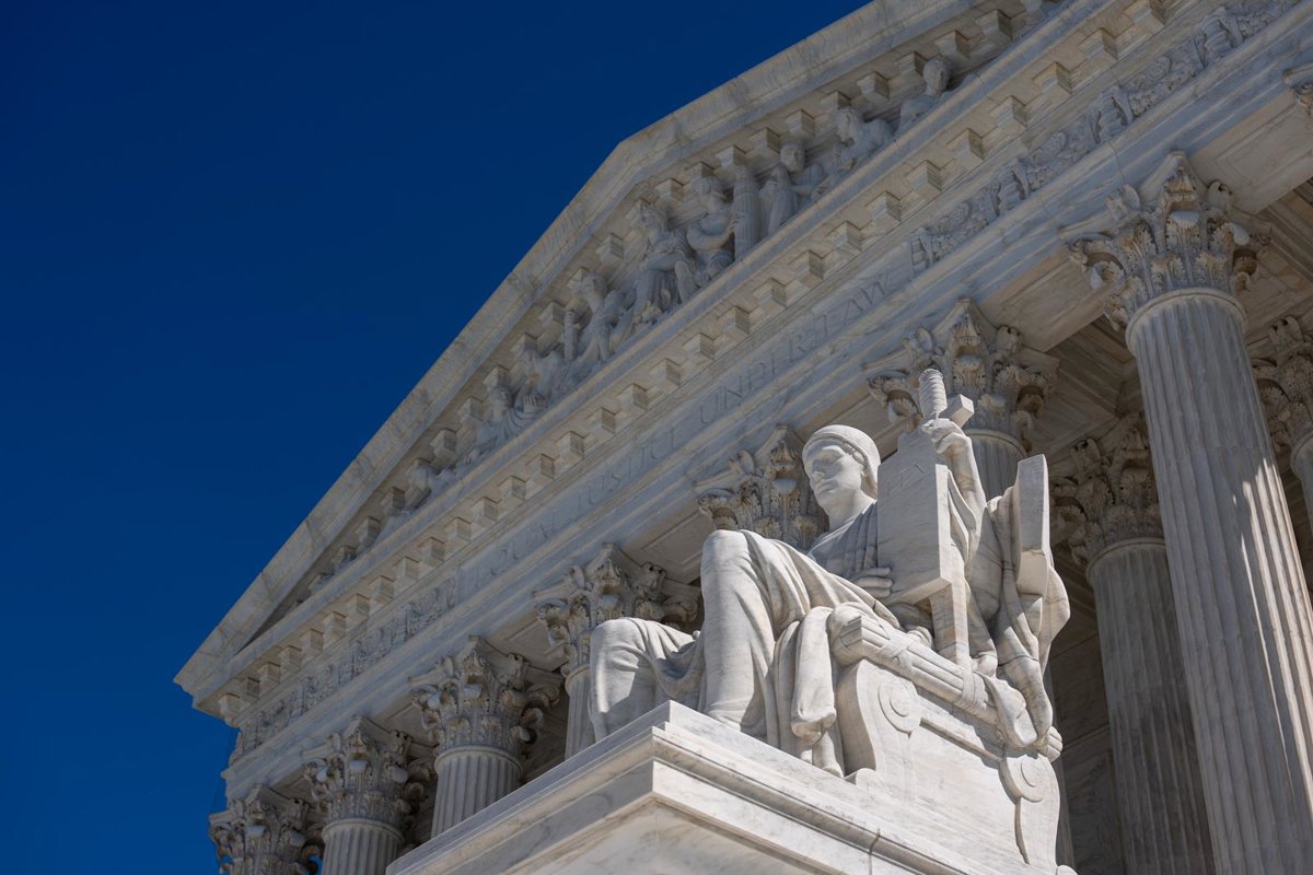 El Supremo autoriza a Trump a emplear una base de datos ampliada   para posibles depuraciones del censo electoral