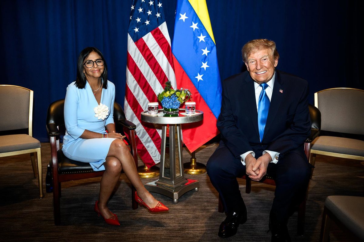 El Gobierno venezolano levanta la censura a más medios tras los «avances en el diálogo» con la oposición