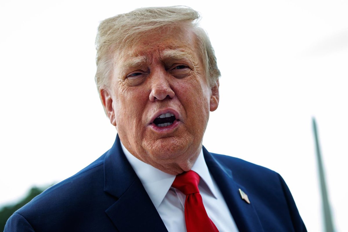 Trump anuncia la aprobación de nuevas normas de eficiencia en el combustible para vehículos en EEUU