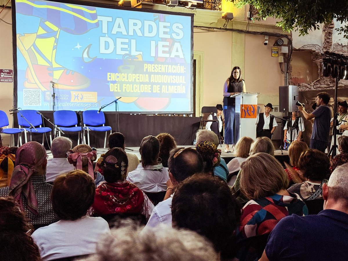 La Diputación de Almería presenta una enciclopedia audiovisual con 28 piezas para preservar el folclore de la provincia