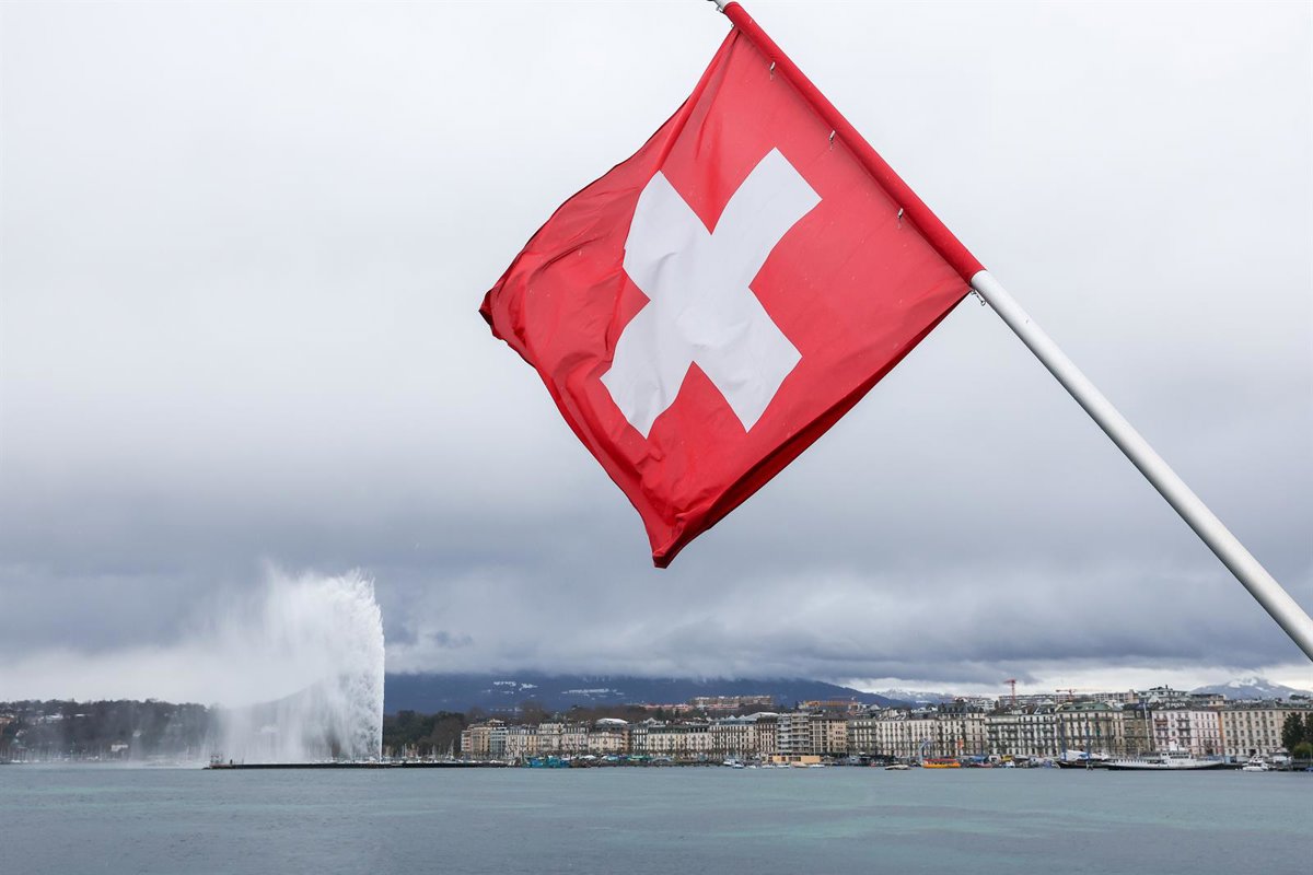 Suiza rechaza en referéndum endurecer su política de neutralidad