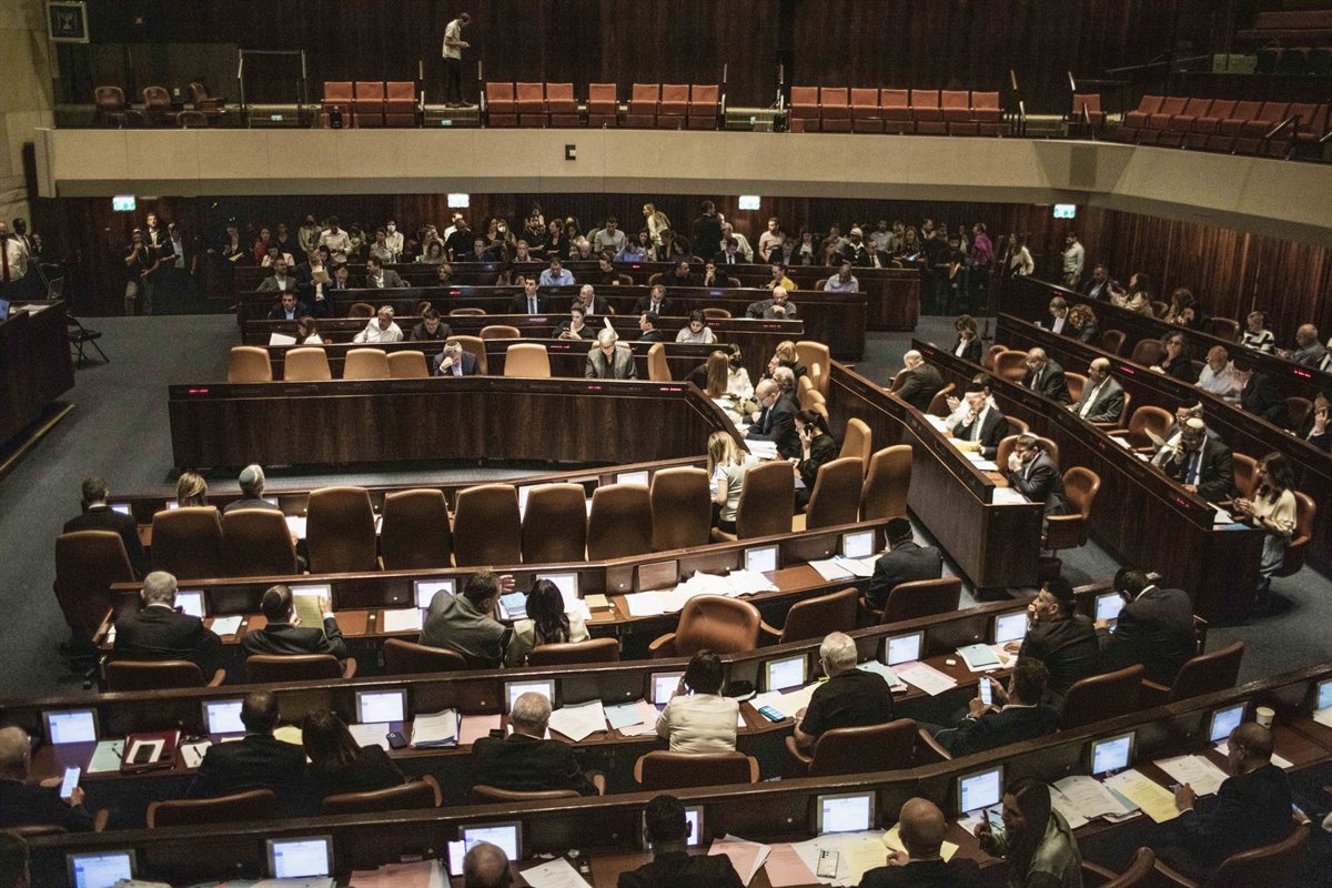 El Supremo israelí rechaza la decisión de la Comisión Electoral de inhabilitar a partidos árabes para los comicios