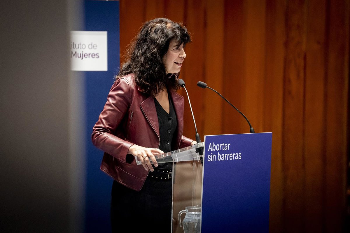 El Gobierno niega un recorte del 35% contra la trata y aclara que reubicó fondos en atención a víctimas de prostitución