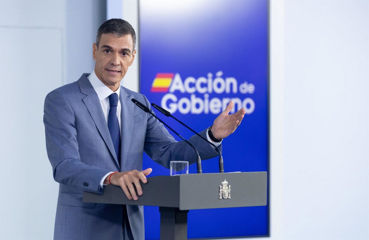 Sánchez atribuye las dudas de PP y Vox sobre el voto por correo a que «no ven tan evidente» su victoria el 29N