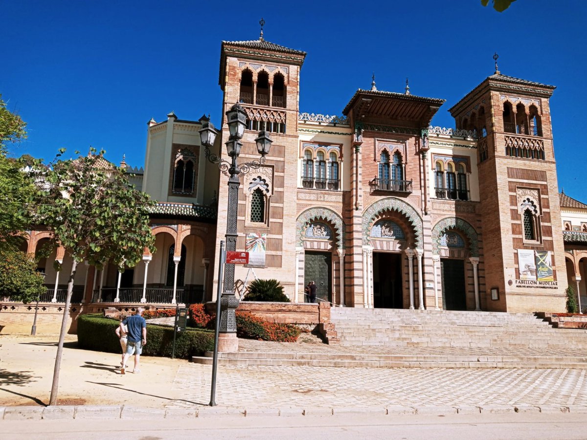 El Museo de Artes y Costumbres Populares de Sevilla proyecta este jueves el documental 'Antonio. El bailarín'
