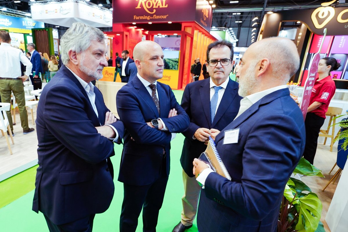 La Diputación de Almería respalda al sector agrícola almeriense en Fruit Attraction de Madrid