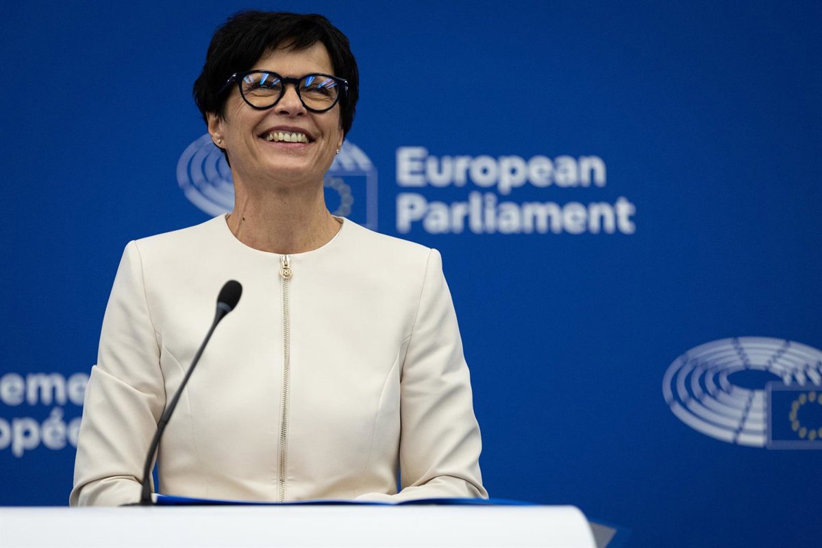 Bruselas plantea integrar por fases a los países candidatos a la UE y penalizarlos si vulneran el Estado de derecho