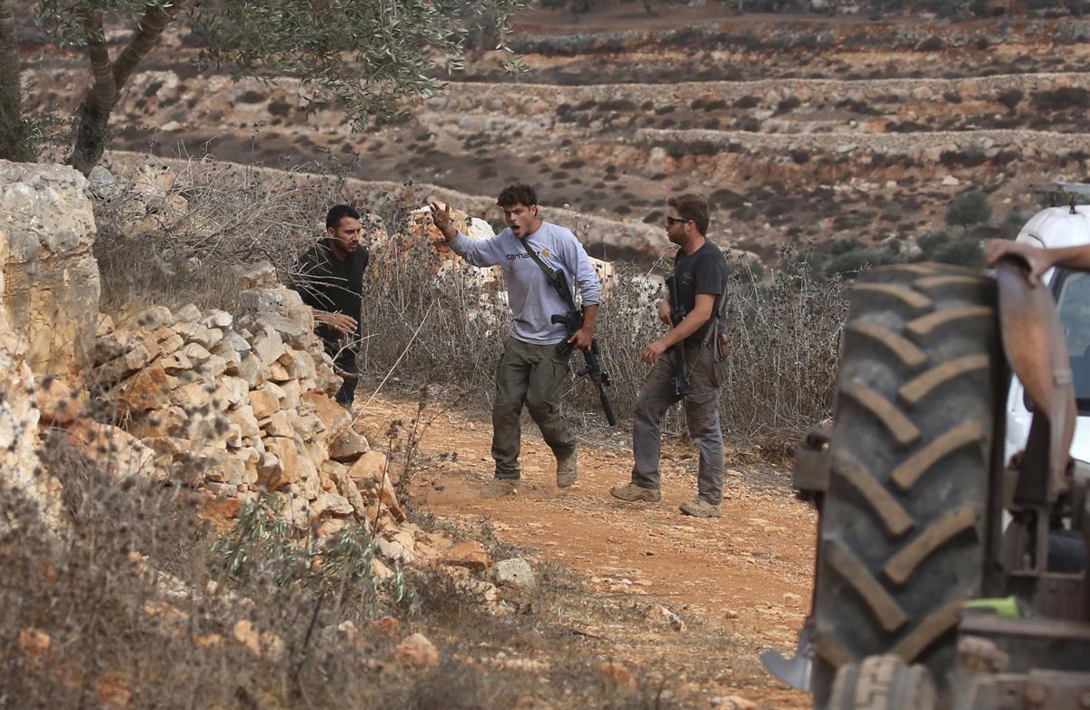 El CPJ denuncia que colonos israelíes han dado una paliza a un fotoperiodista de AFP en Cisjordania
