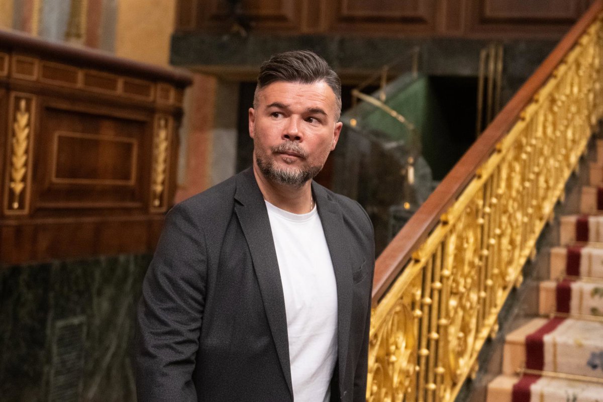 Colau invita a Rufián a entrar en Frente Amplio y le pide ejercer «su liderazgo» para unir a las izquierdas