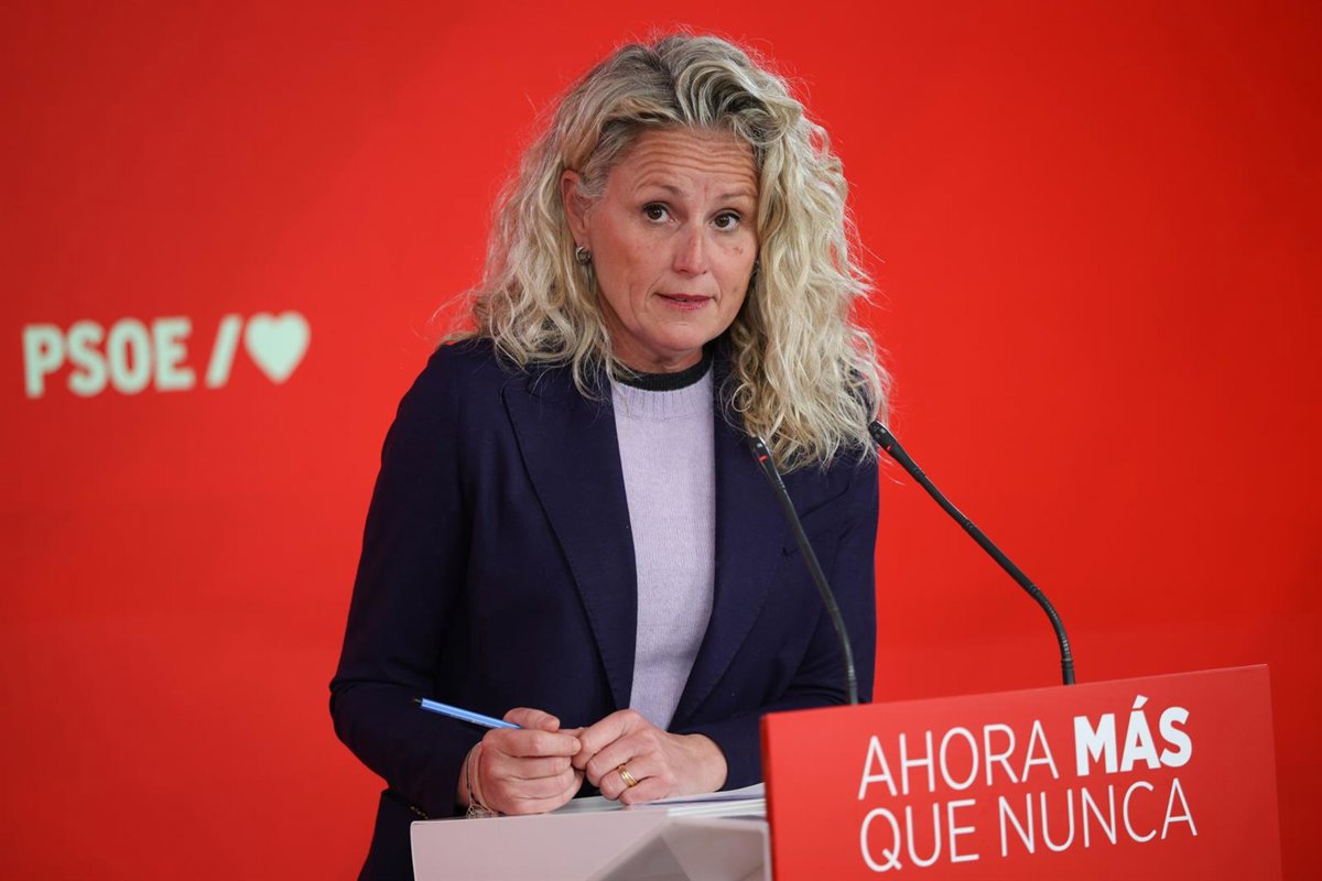 Sánchez revela que pidió a Montse Mínguez que siguiera en su puesto, pero reconoce que estaba «rota»