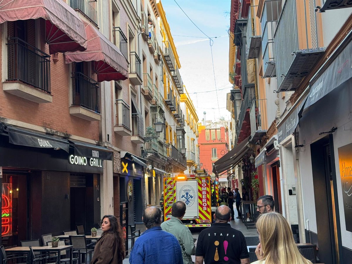 Susto por un conato de incendio en un céntrico restaurante de Sevilla, ya controlado y sin heridos