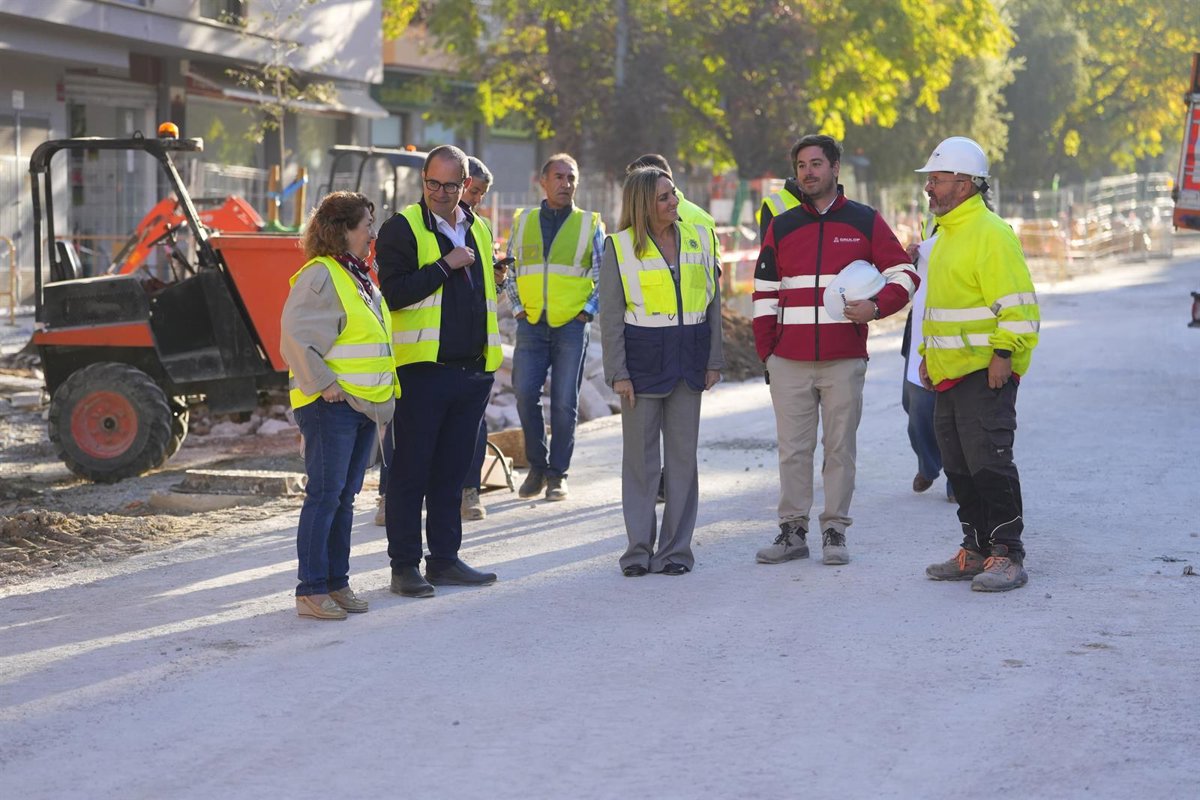Las obras de la tercera fase de remodelación de la Carretera de Málaga, en Granada, ya están al 30% de ejecución