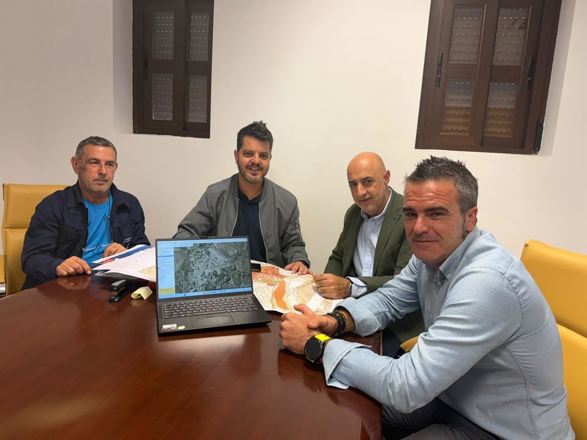 Endesa presenta a Ugíjar (Granada) un plan de refuerzo de sus redes en el que invertirá más de medio millón de euros